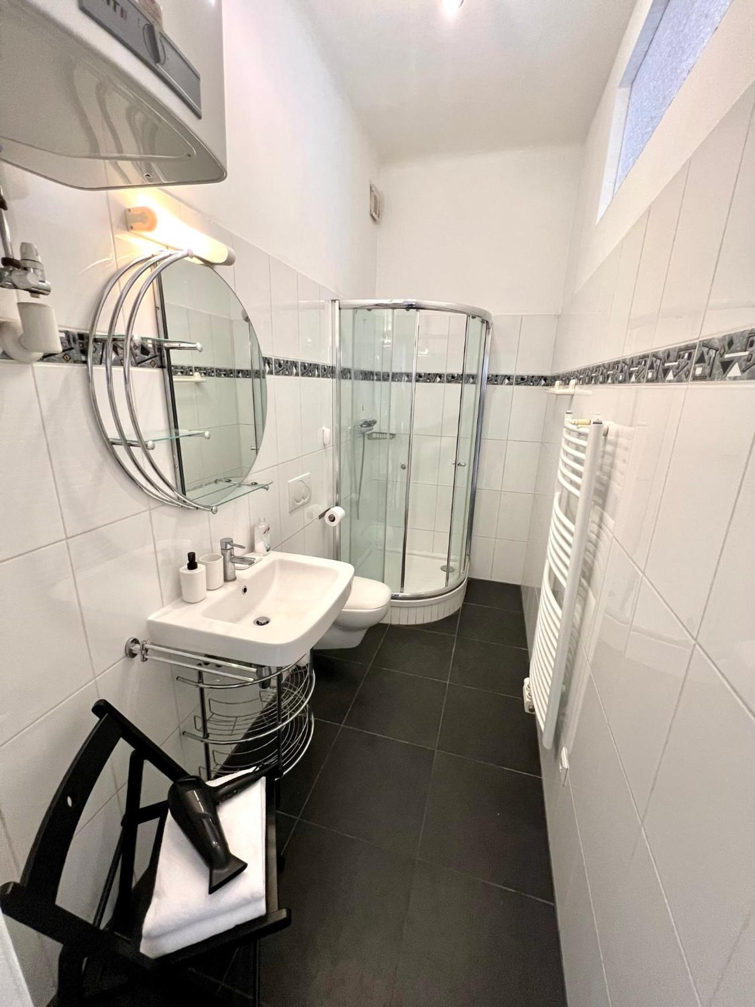 Cozy City Retreat - By Nahuen Suites Graz Eksteriør bilde